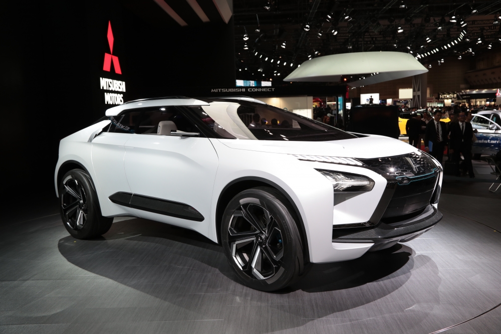 MITSUBISHI e-EVOLUTION CONCEPT is a high-performanceall-electric crossover SUV. It features major advances in EV technology and the all-wheel control technology acquired through SUV development. Design inspiration was likely to have been drawn from a child’s toy - a seamless addition to a Hot Wheels set.